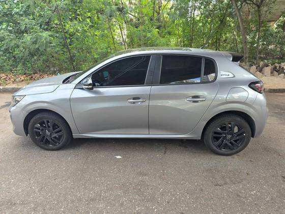 PEUGEOT 208 1.0 FIREFLY FLEX STYLE MANUAL PEUGEOT 208 1.0 FIREFLY FLEX STYLE MANUAL